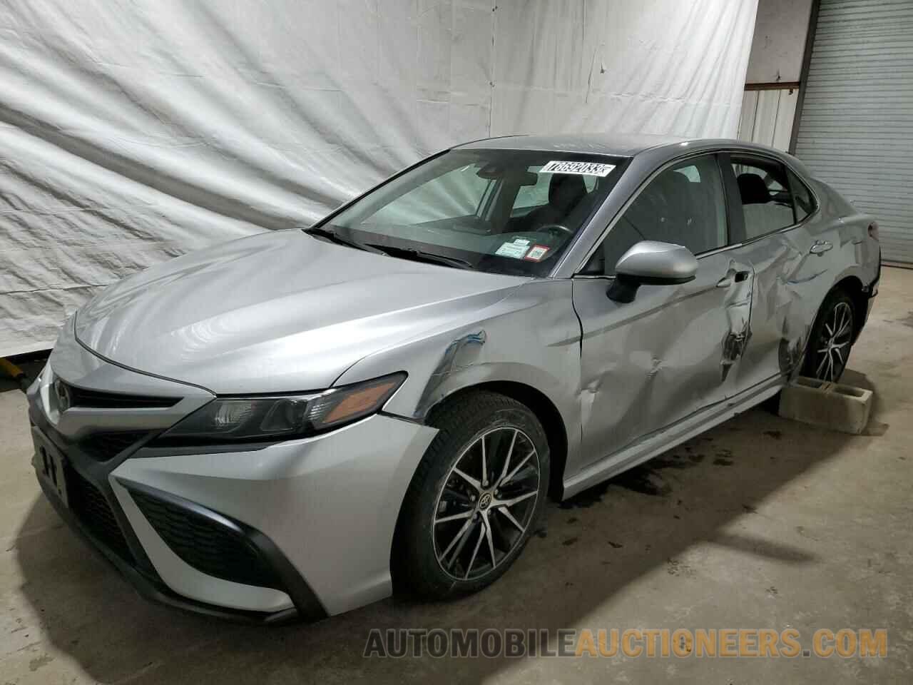 4T1G11AK6MU598655 TOYOTA CAMRY 2021