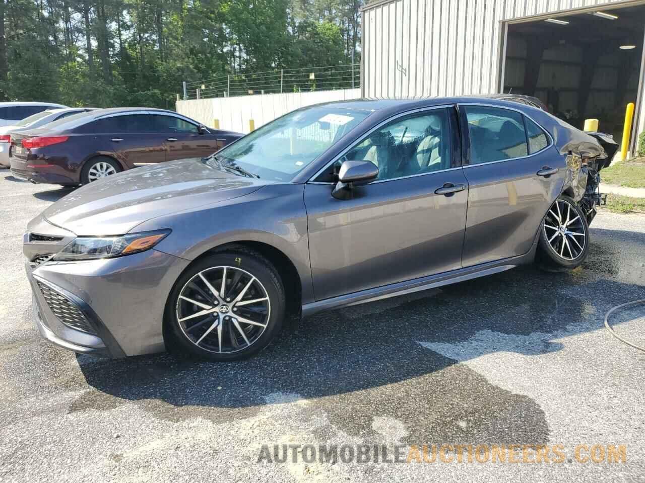 4T1G11AK6MU602705 TOYOTA CAMRY 2021