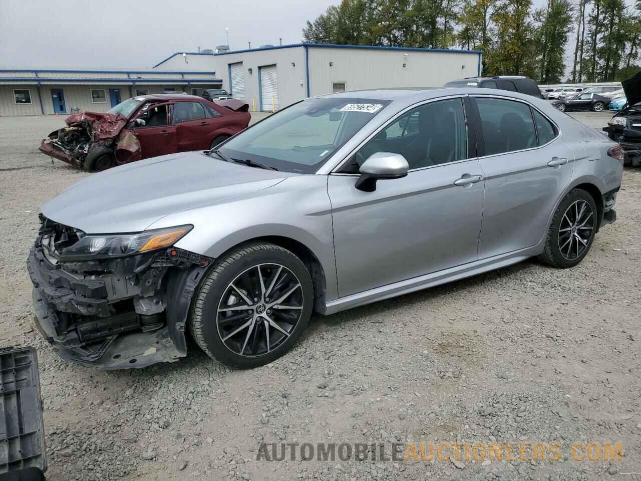 4T1G11AK6MU607077 TOYOTA CAMRY 2021