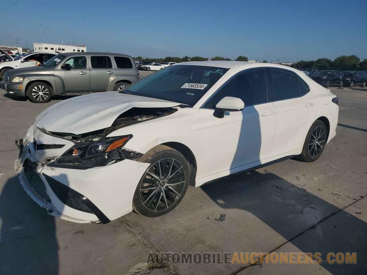 4T1G11AK6MU607421 TOYOTA CAMRY 2021