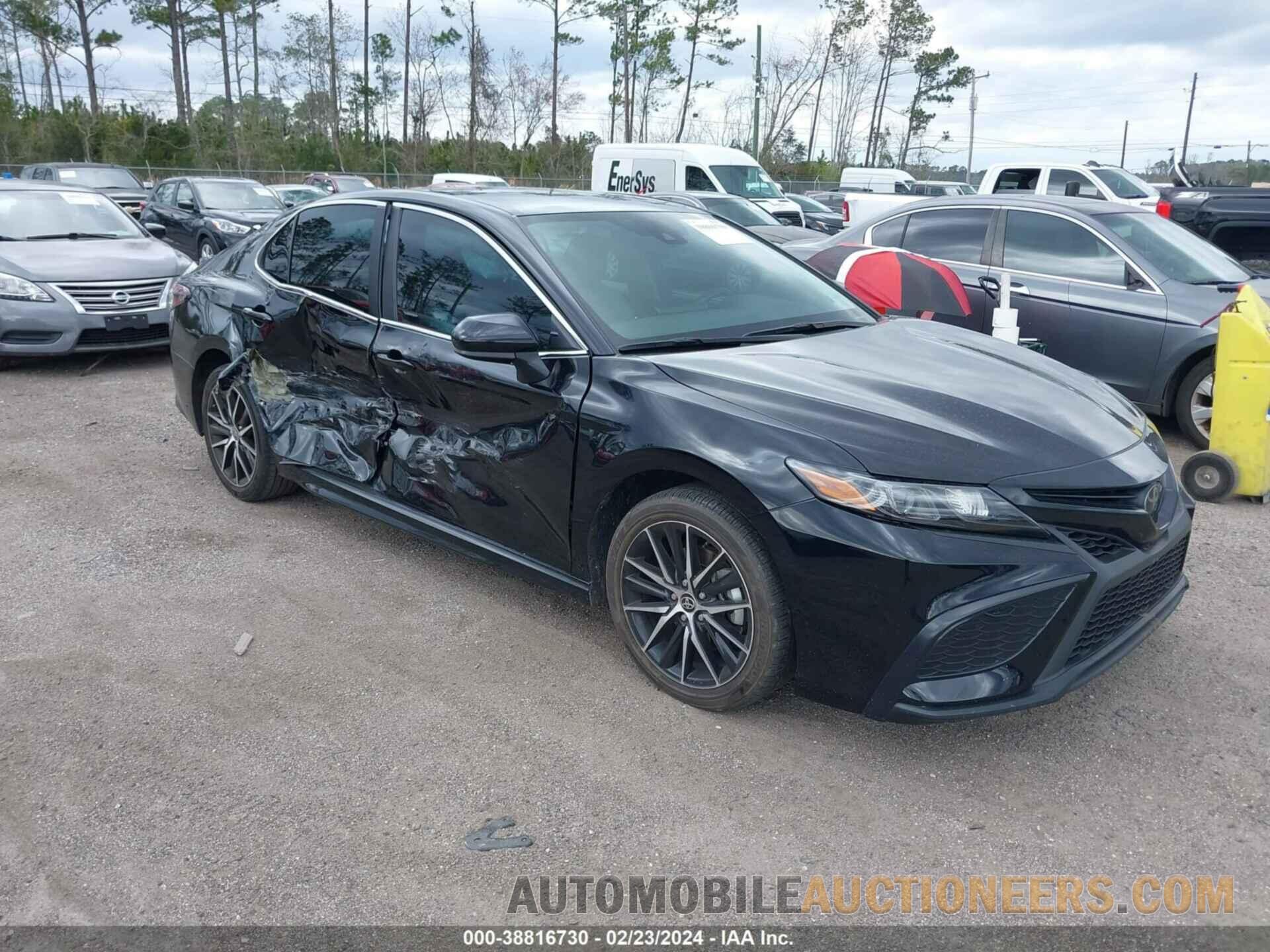 4T1G11AK6MU611307 TOYOTA CAMRY 2021