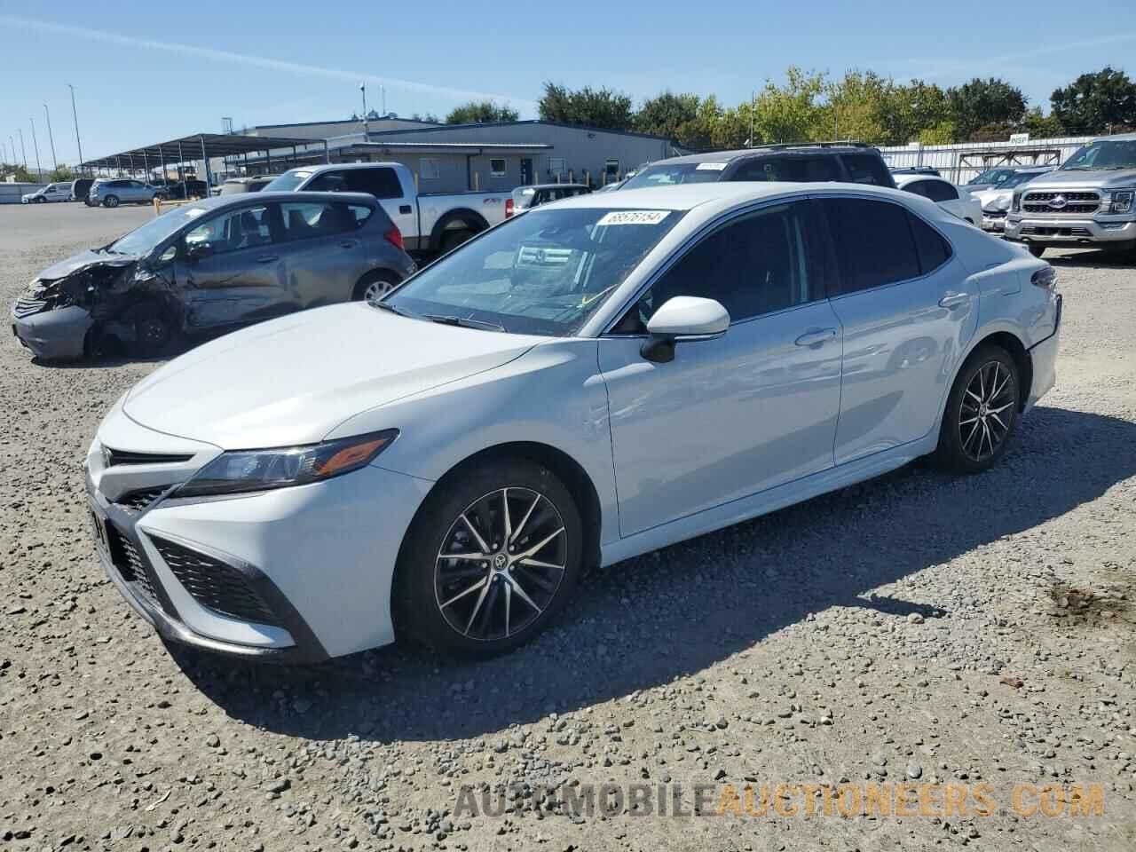 4T1G11AK6NU003420 TOYOTA CAMRY 2022