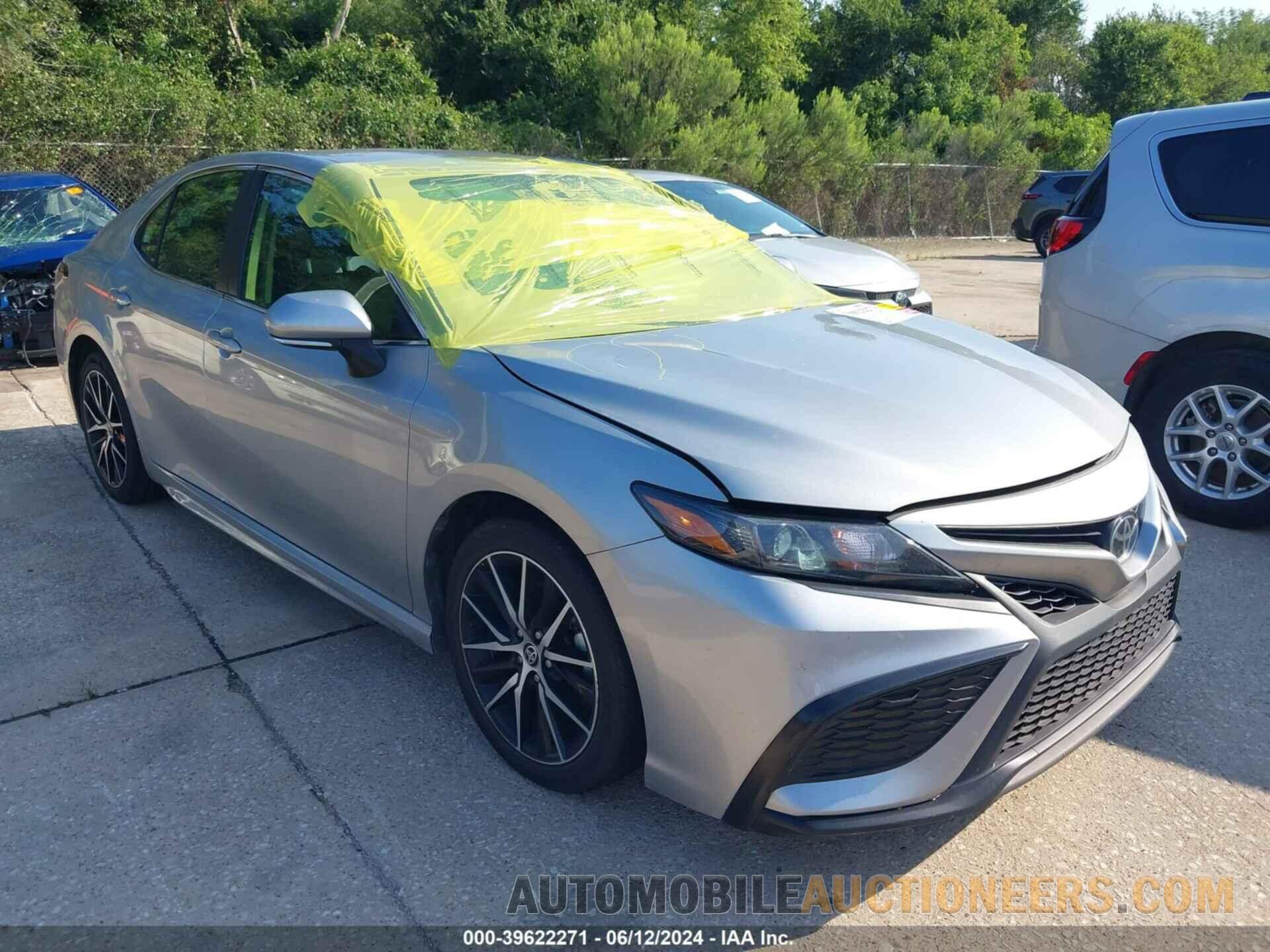 4T1G11AK6NU005748 TOYOTA CAMRY 2022