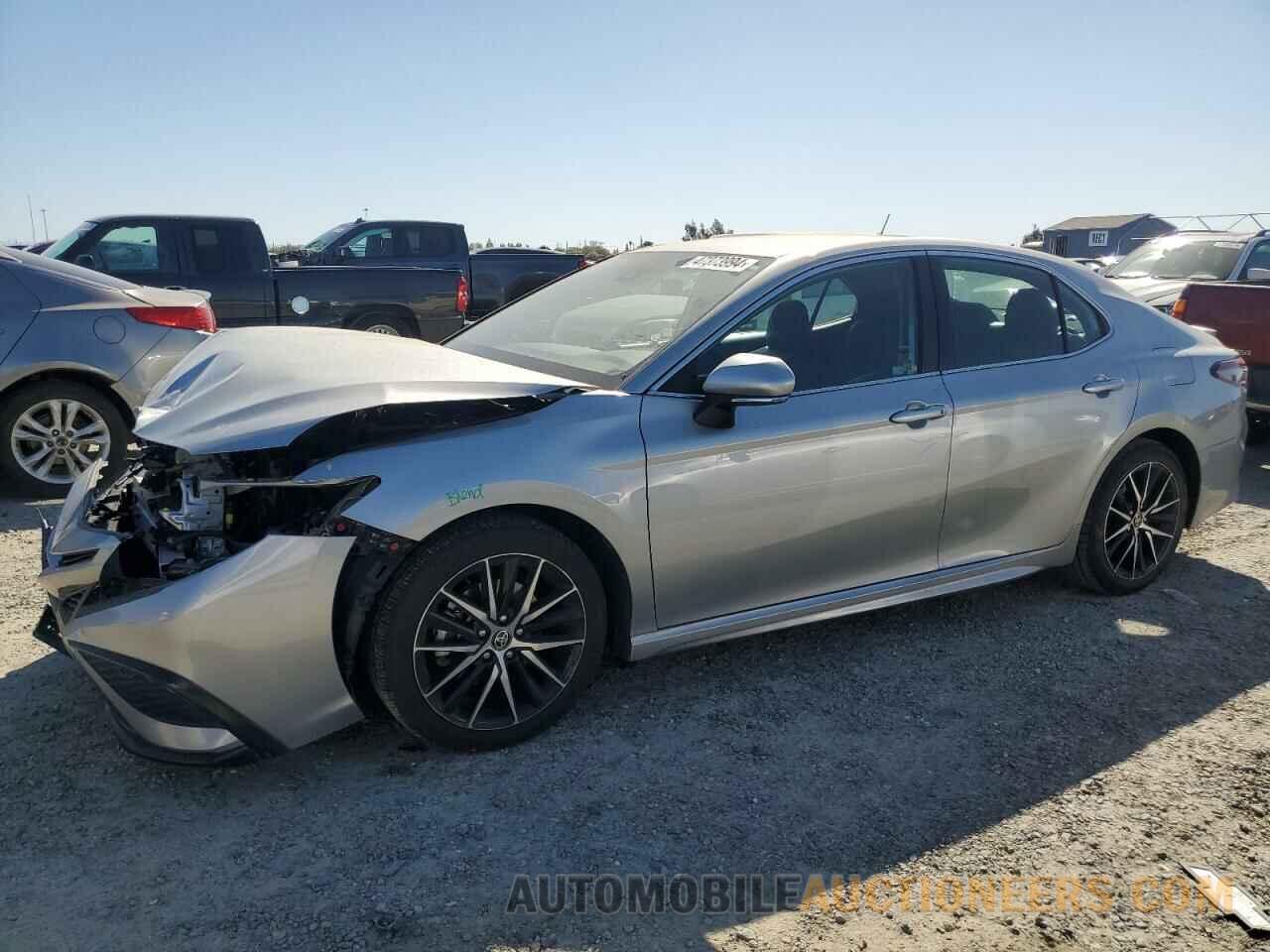 4T1G11AK6NU019181 TOYOTA CAMRY 2022