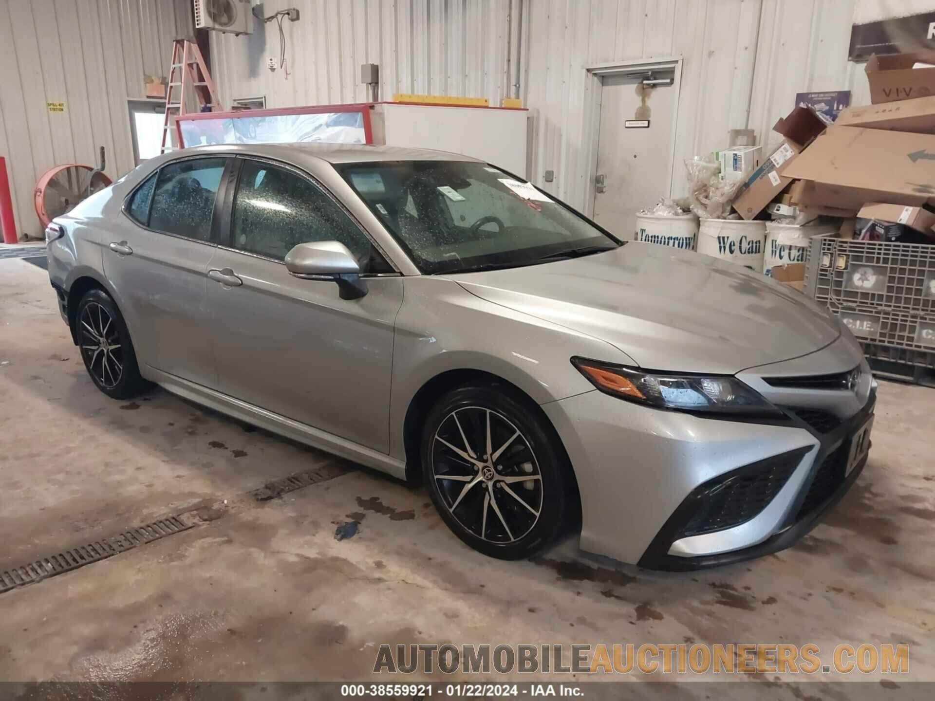 4T1G11AK6NU045554 TOYOTA CAMRY 2022