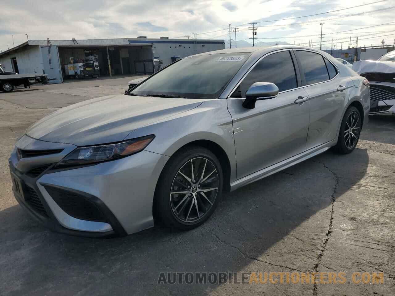 4T1G11AK6NU055307 TOYOTA CAMRY 2022