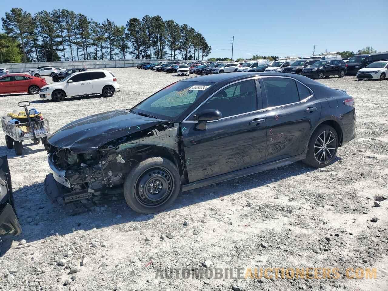 4T1G11AK6NU058000 TOYOTA CAMRY 2022