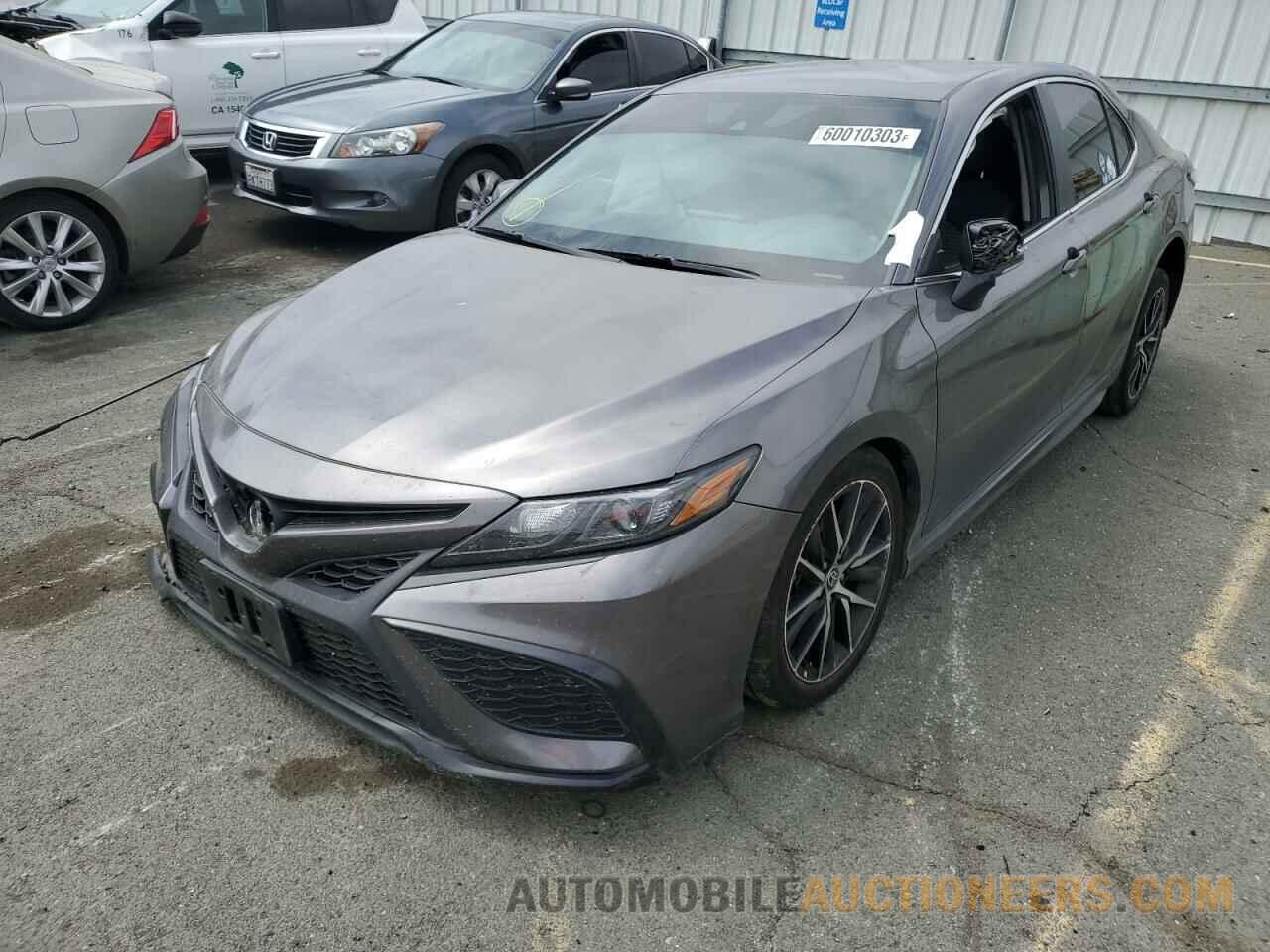 4T1G11AK6NU070843 TOYOTA CAMRY 2022