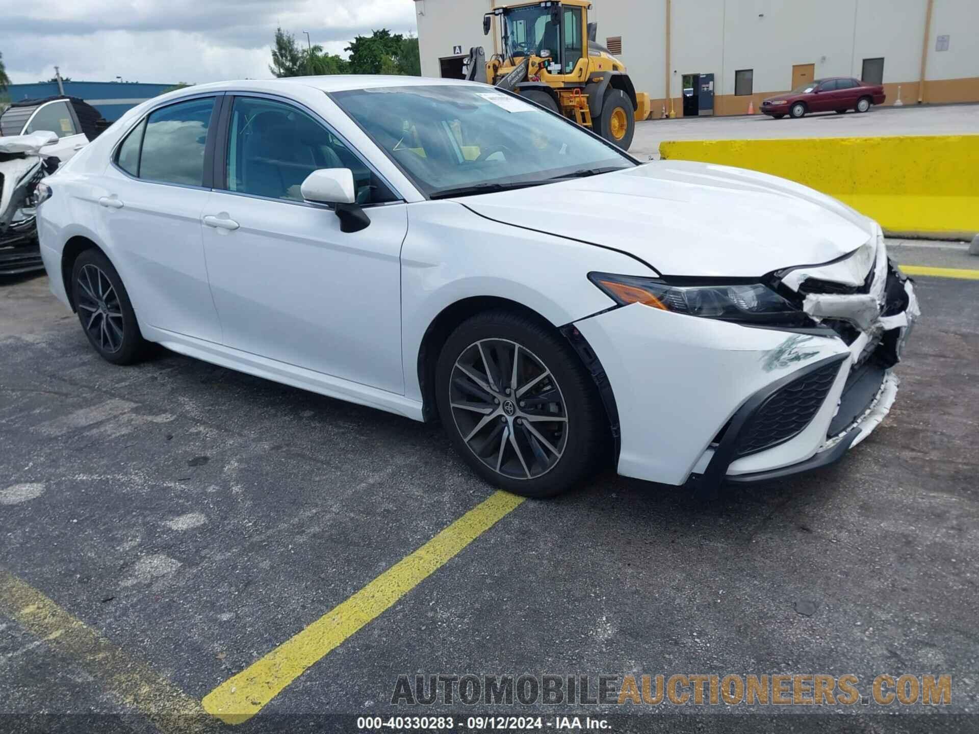 4T1G11AK6NU644700 TOYOTA CAMRY 2022