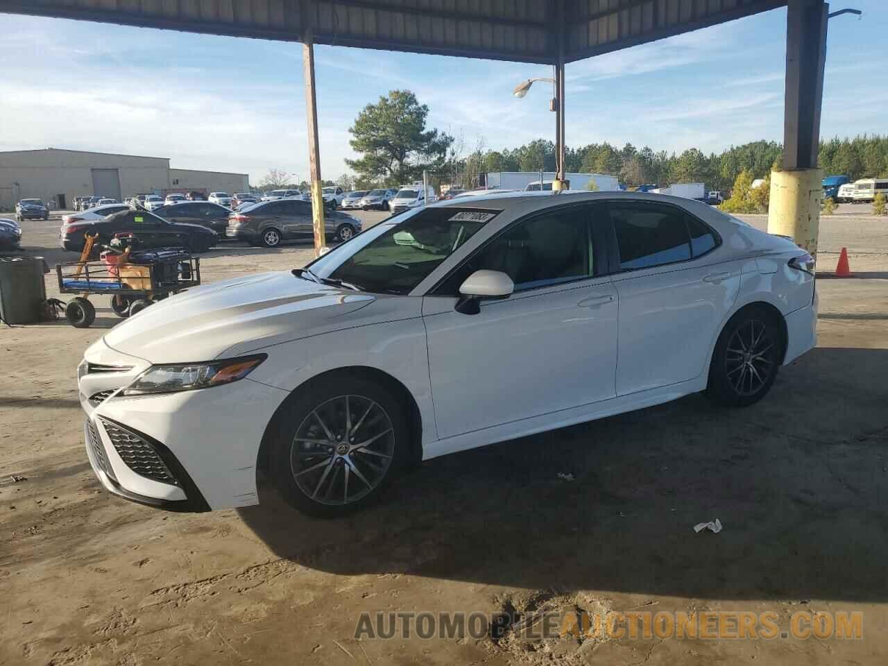 4T1G11AK6NU658502 TOYOTA CAMRY 2022