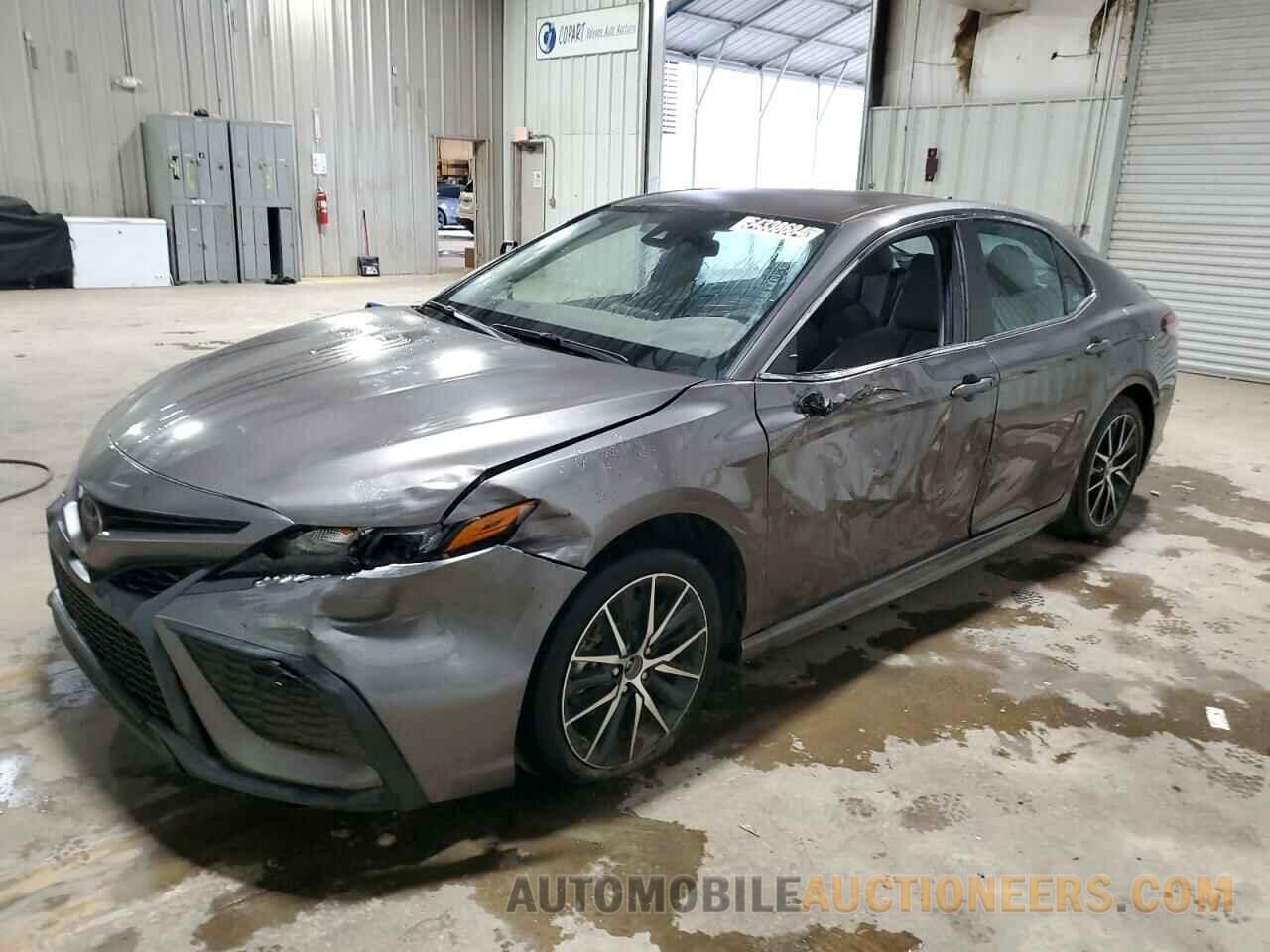 4T1G11AK6NU659066 TOYOTA CAMRY 2022