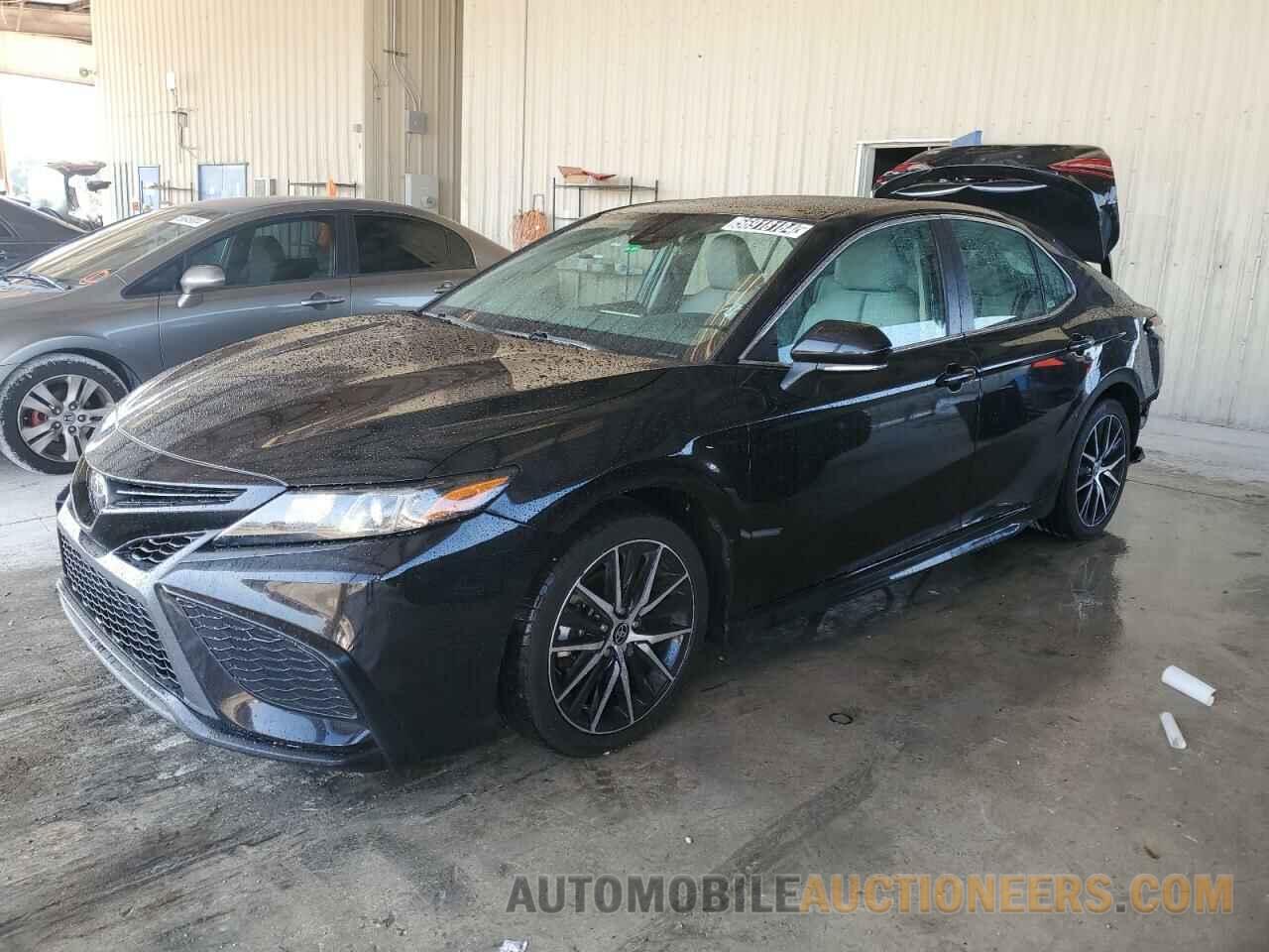 4T1G11AK6NU660637 TOYOTA CAMRY 2022