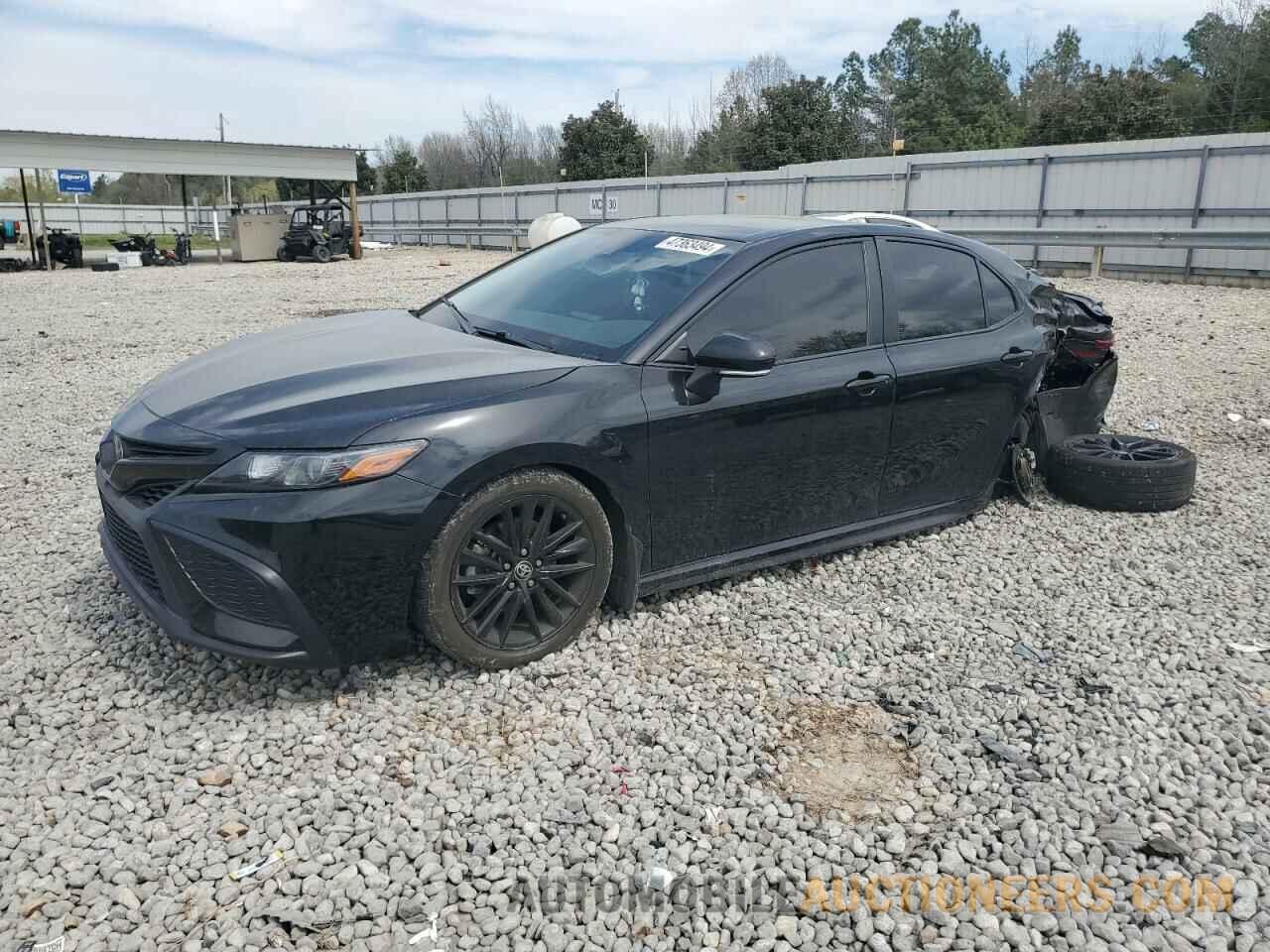 4T1G11AK6NU660881 TOYOTA CAMRY 2022