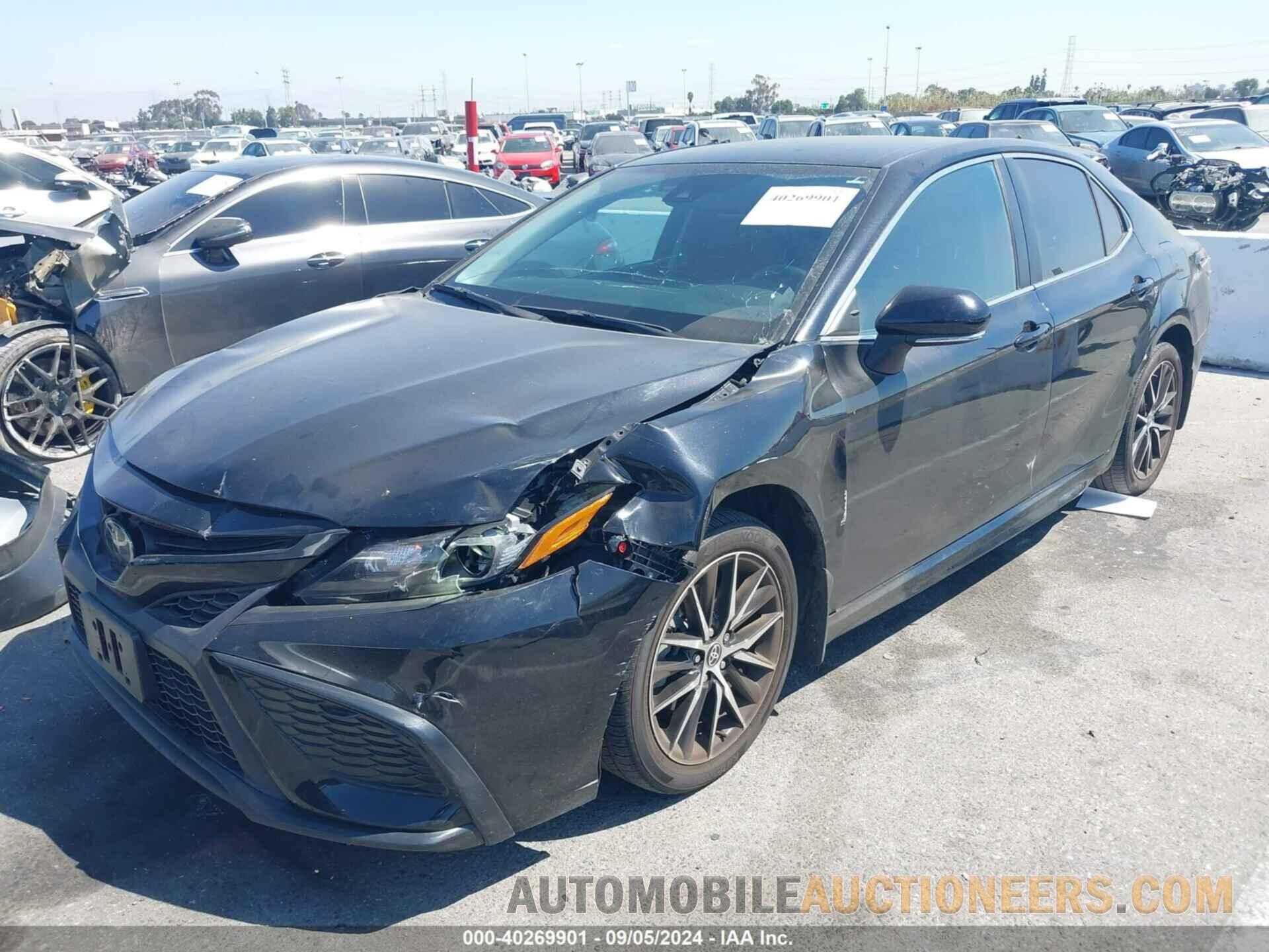 4T1G11AK6NU669872 TOYOTA CAMRY 2022