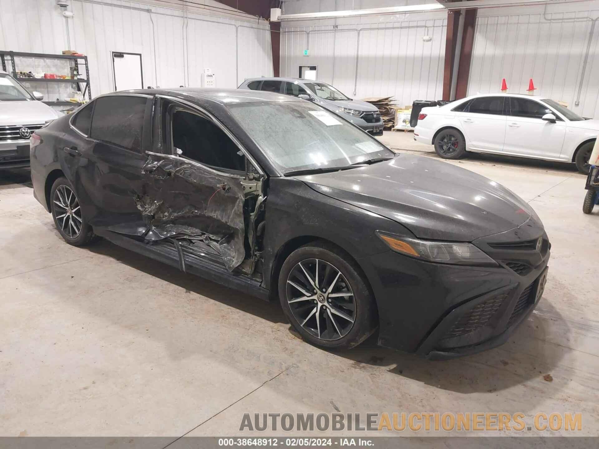 4T1G11AK6NU674294 TOYOTA CAMRY 2022