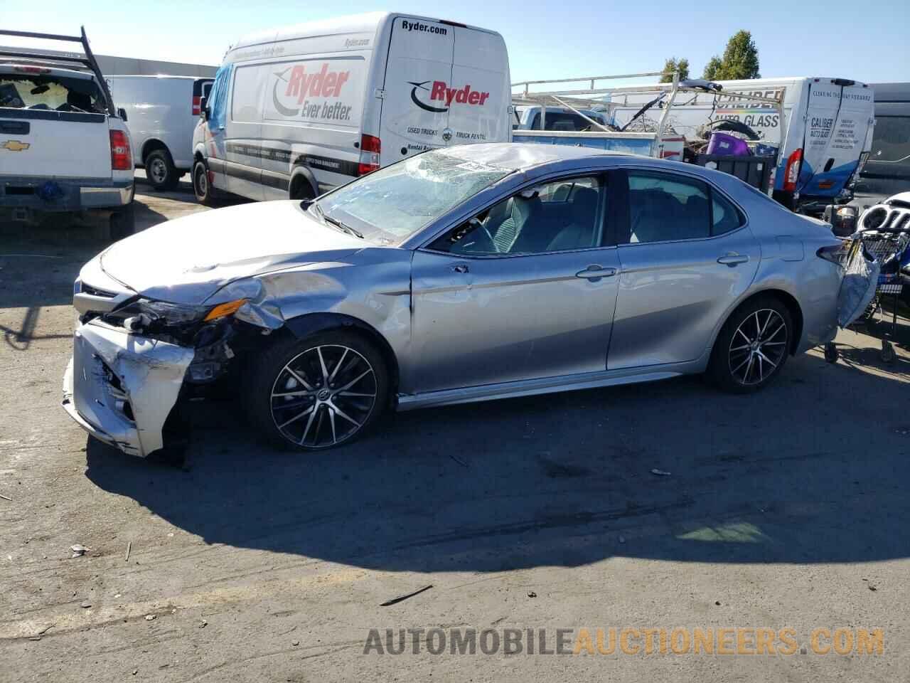 4T1G11AK6NU676093 TOYOTA CAMRY 2022