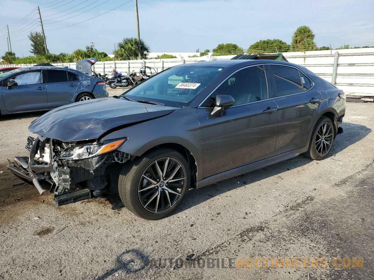 4T1G11AK6NU679267 TOYOTA CAMRY 2022