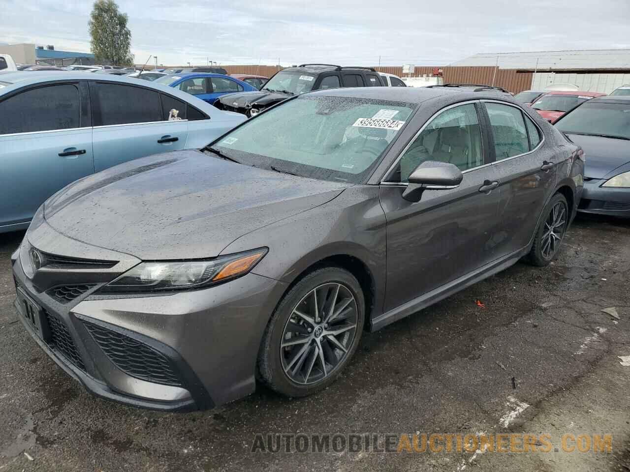 4T1G11AK6NU681035 TOYOTA CAMRY 2022