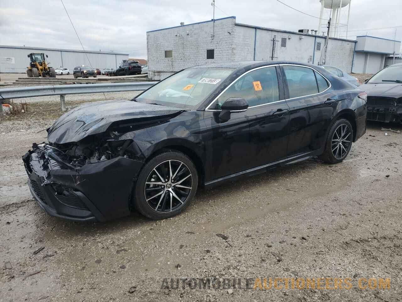 4T1G11AK6NU697431 TOYOTA CAMRY 2022