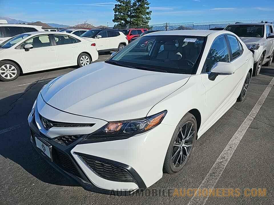 4T1G11AK6NU703292 Toyota Camry 2022