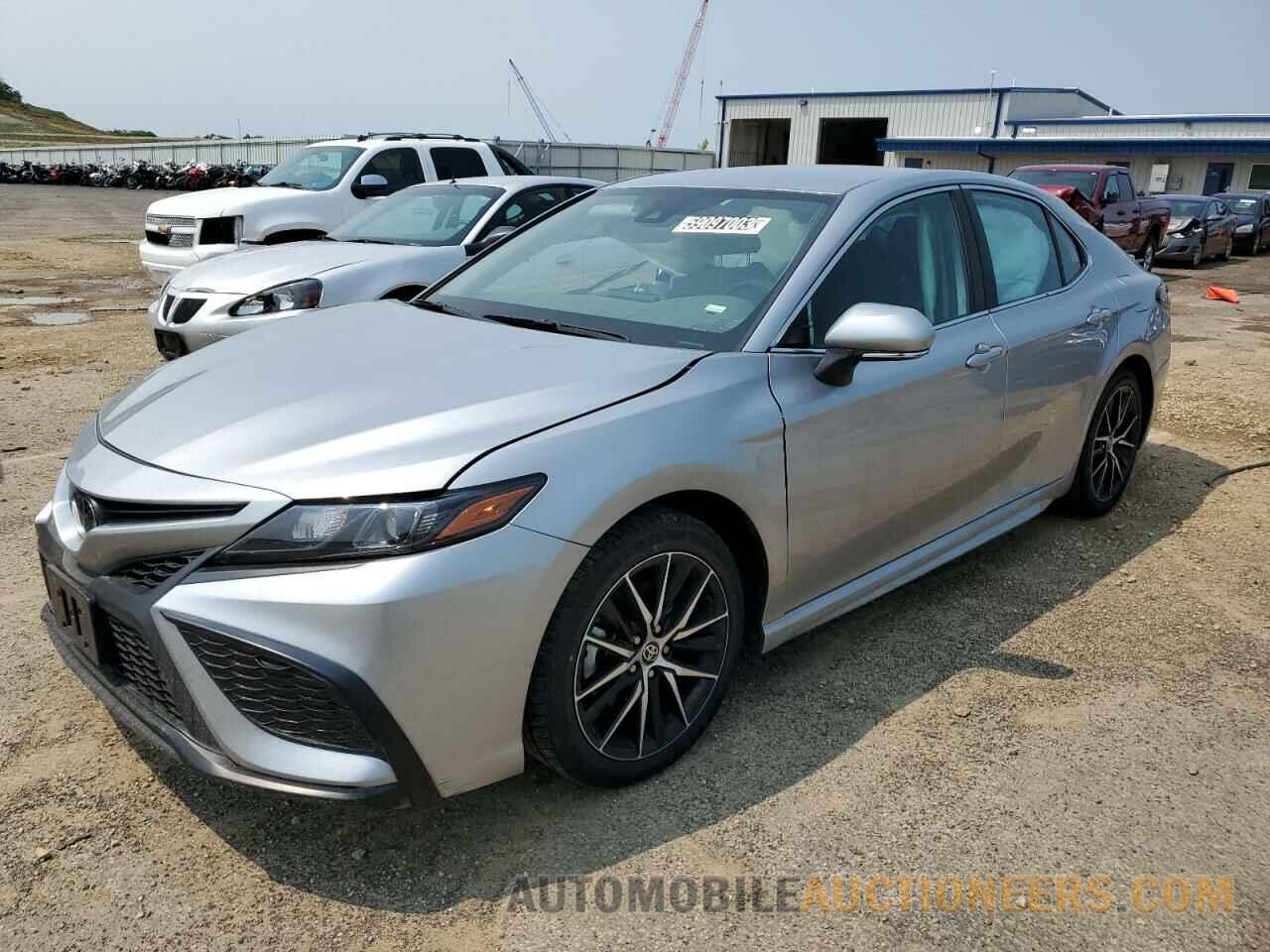 4T1G11AK6NU709285 TOYOTA CAMRY 2022