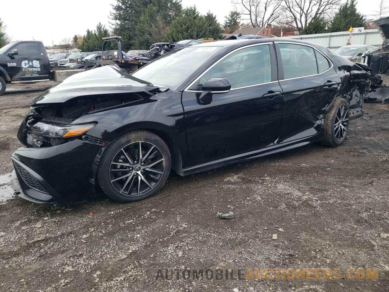 4T1G11AK6NU711196 TOYOTA CAMRY 2022