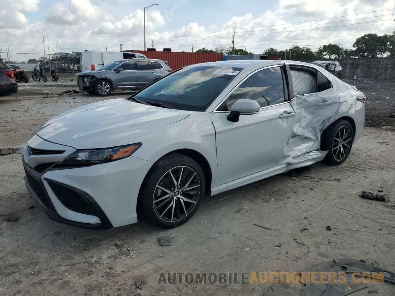 4T1G11AK6PU123303 TOYOTA CAMRY 2023