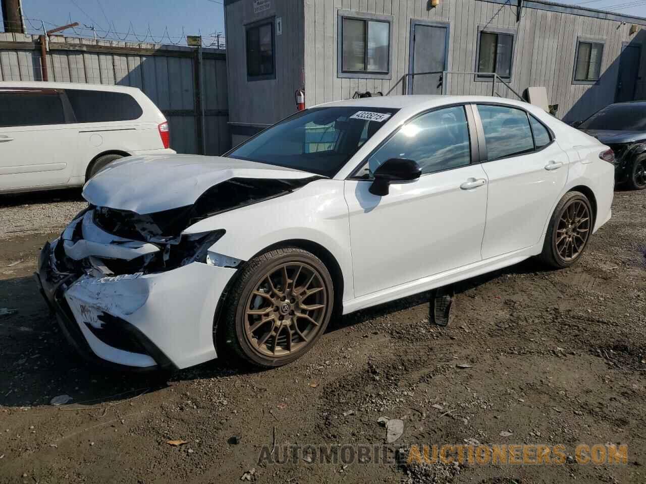 4T1G11AK6RU211576 TOYOTA CAMRY 2024