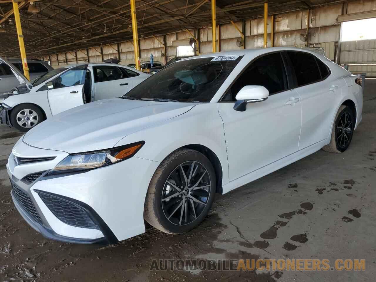 4T1G11AK6RU852467 TOYOTA CAMRY 2024