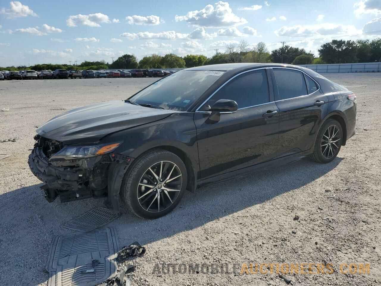 4T1G11AK6RU882942 TOYOTA CAMRY 2024