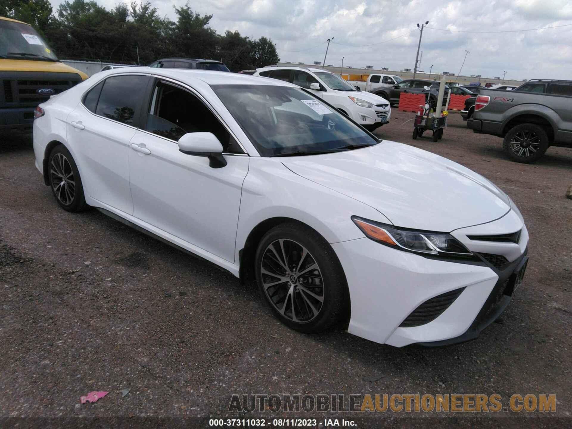 4T1G11AK7LU382019 TOYOTA CAMRY 2020