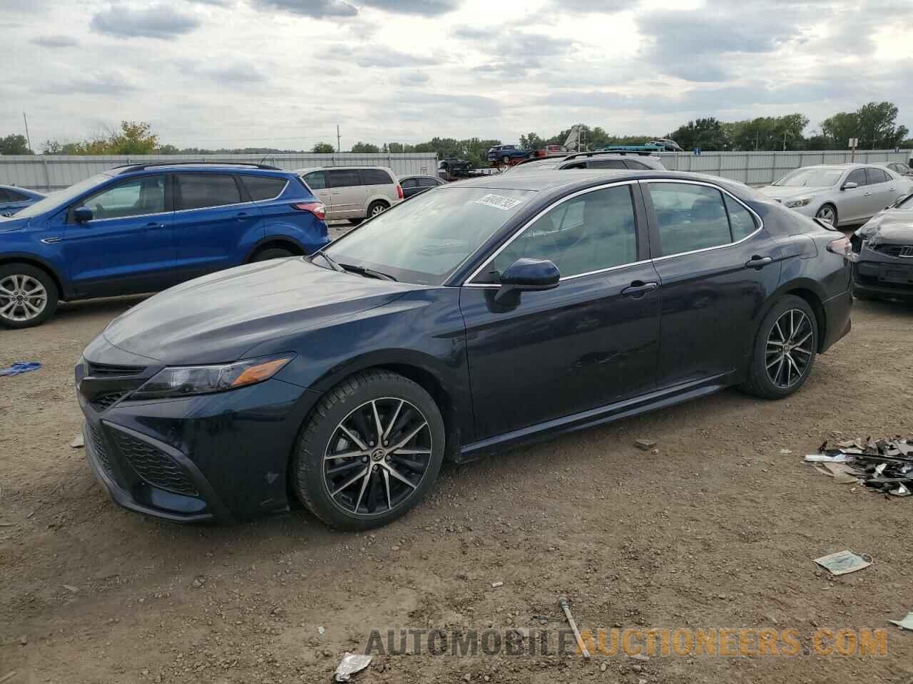 4T1G11AK7MU418406 TOYOTA CAMRY 2021