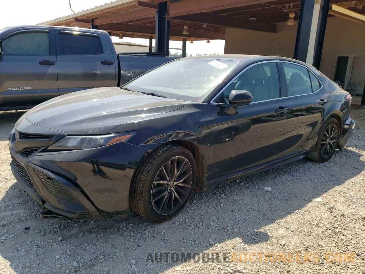 4T1G11AK7MU424237 TOYOTA CAMRY 2021