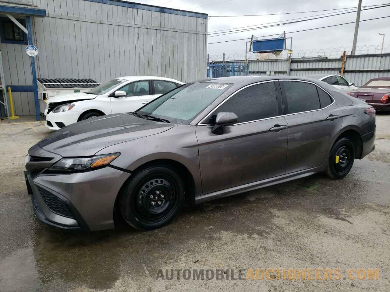 4T1G11AK7MU424433 TOYOTA CAMRY 2021