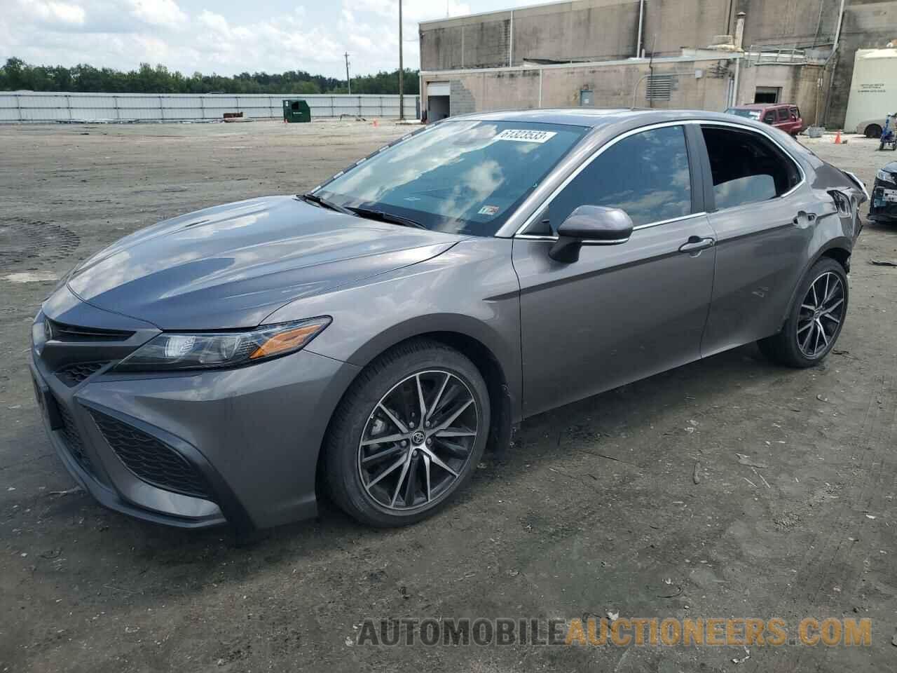 4T1G11AK7MU431320 TOYOTA CAMRY 2021