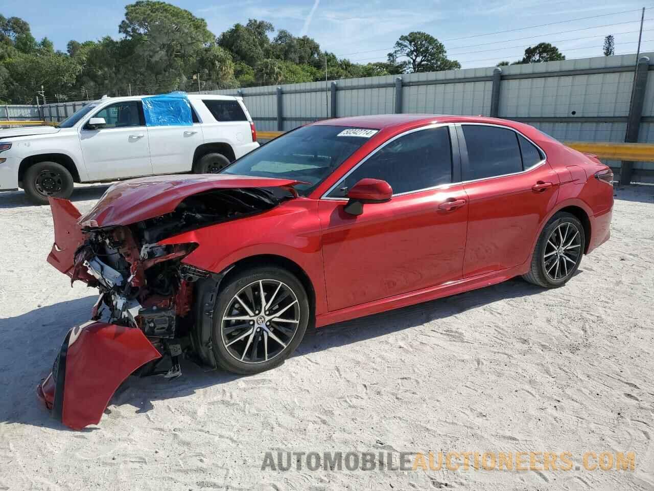 4T1G11AK7MU445153 TOYOTA CAMRY 2021