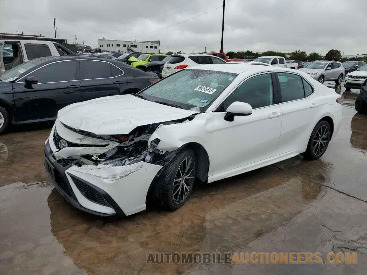 4T1G11AK7MU454905 TOYOTA CAMRY 2021