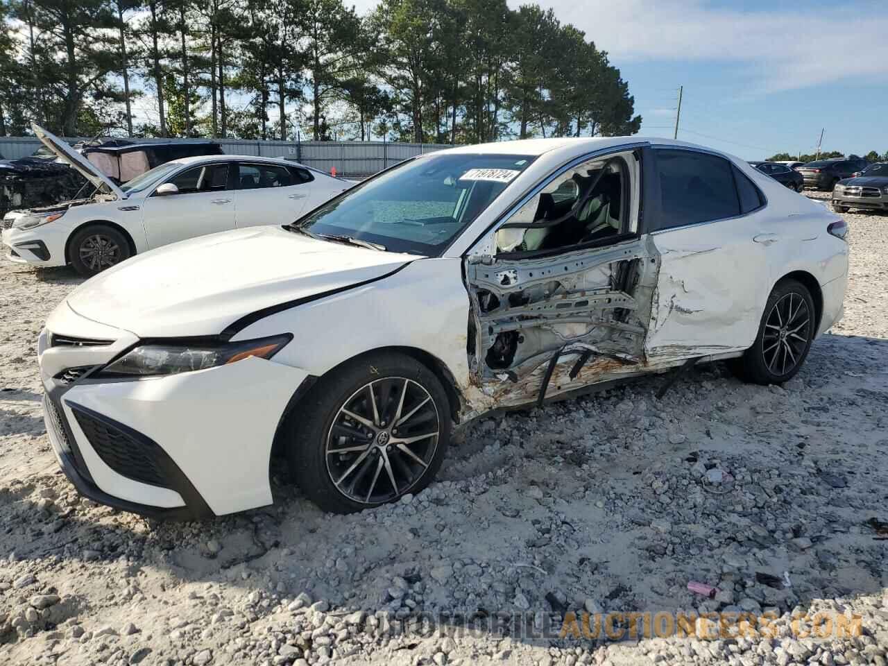 4T1G11AK7MU459649 TOYOTA CAMRY 2021