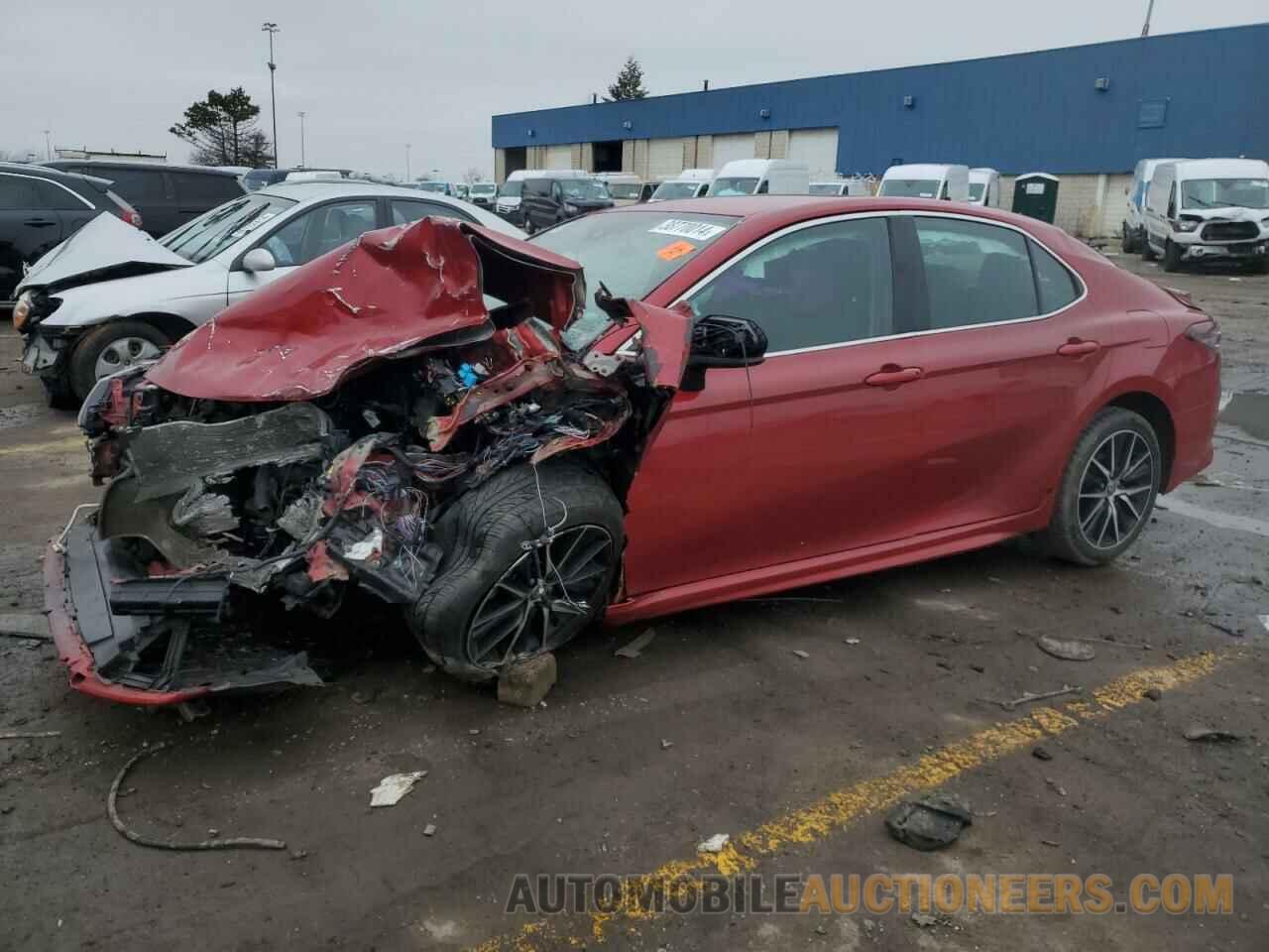 4T1G11AK7MU479173 TOYOTA CAMRY 2021