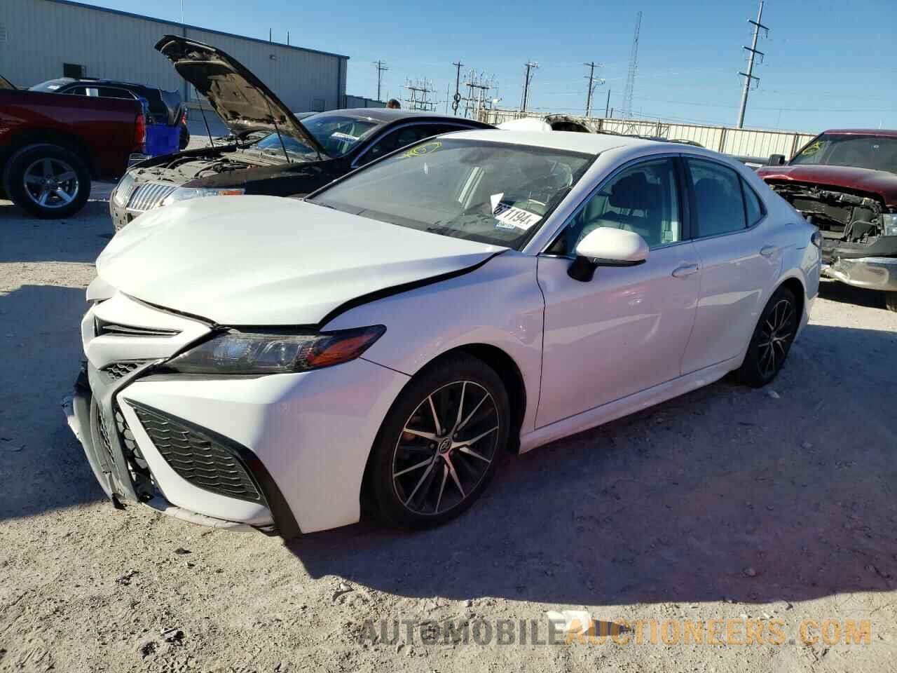 4T1G11AK7MU515606 TOYOTA CAMRY 2021