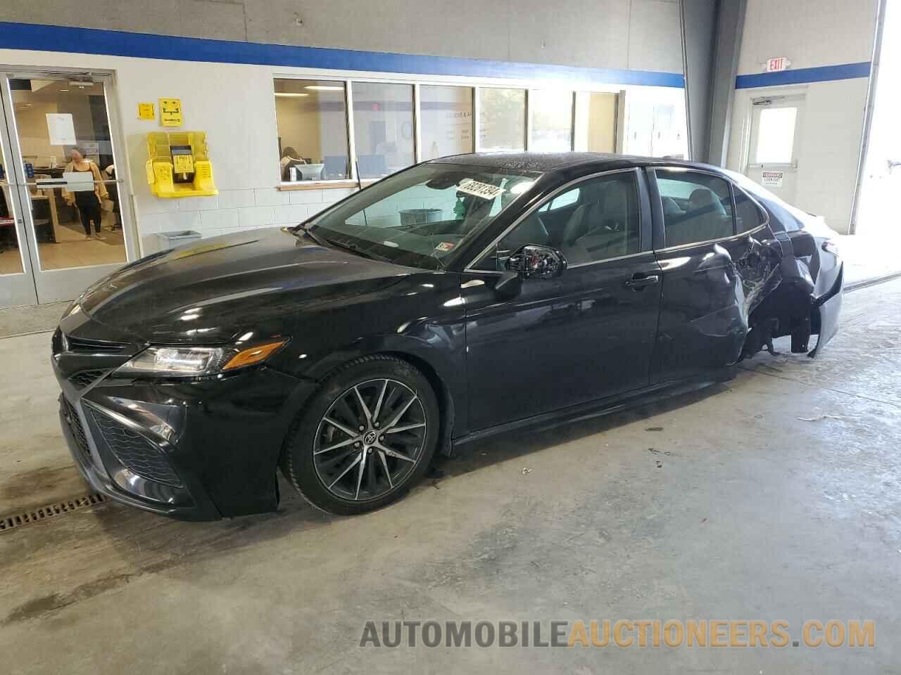 4T1G11AK7MU517341 TOYOTA CAMRY 2021