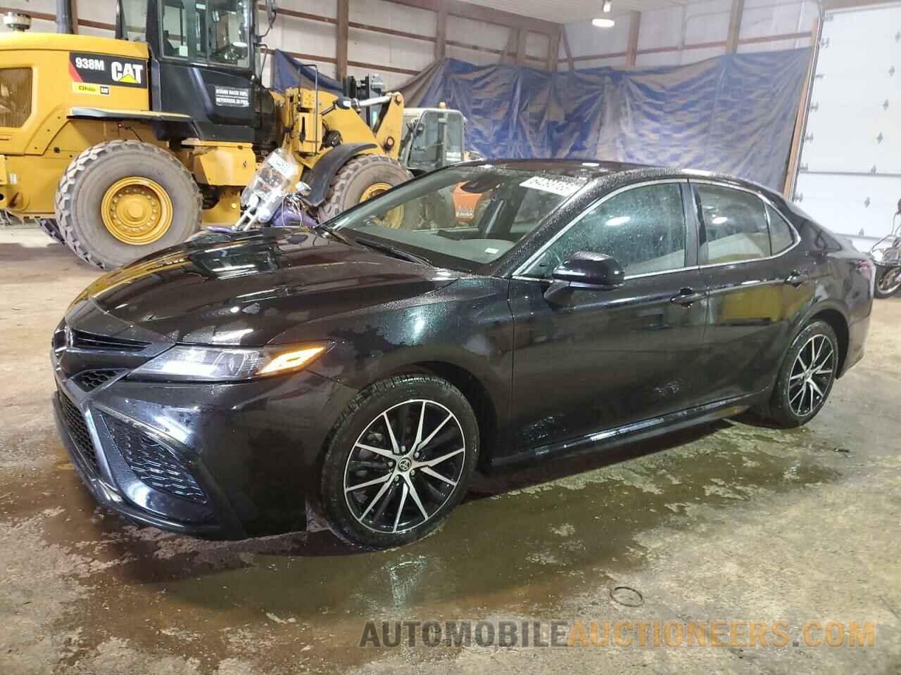 4T1G11AK7MU524225 TOYOTA CAMRY 2021