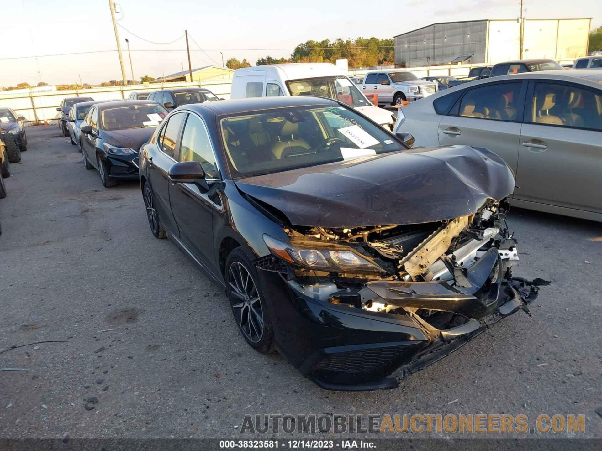 4T1G11AK7MU543681 TOYOTA CAMRY 2021