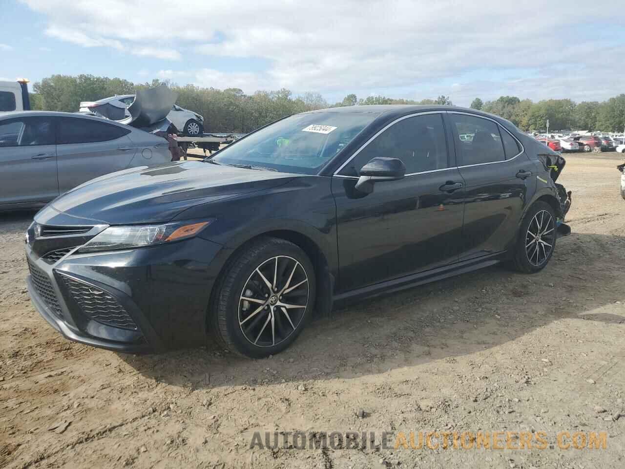 4T1G11AK7MU545124 TOYOTA CAMRY 2021