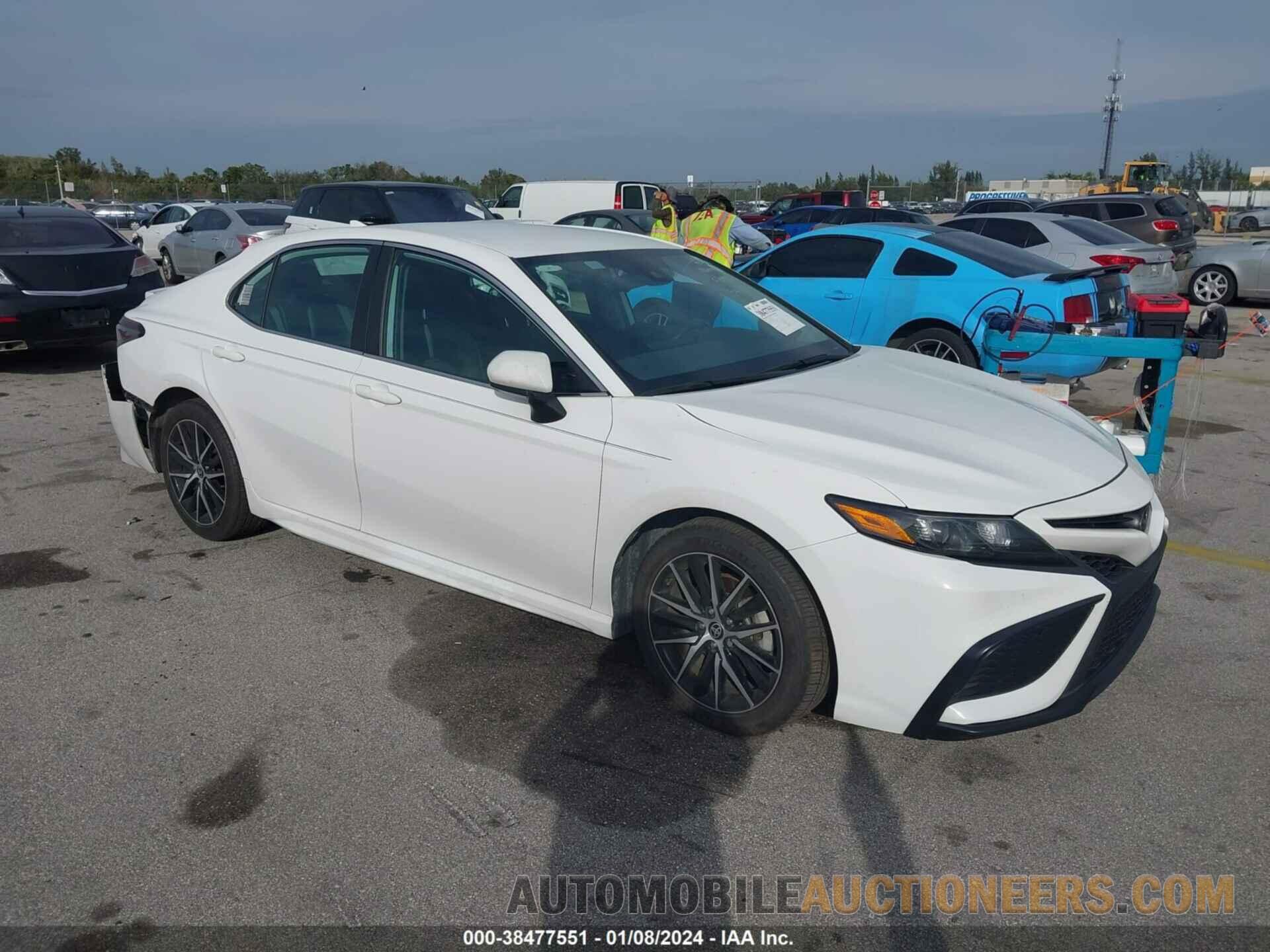 4T1G11AK7MU546421 TOYOTA CAMRY 2021