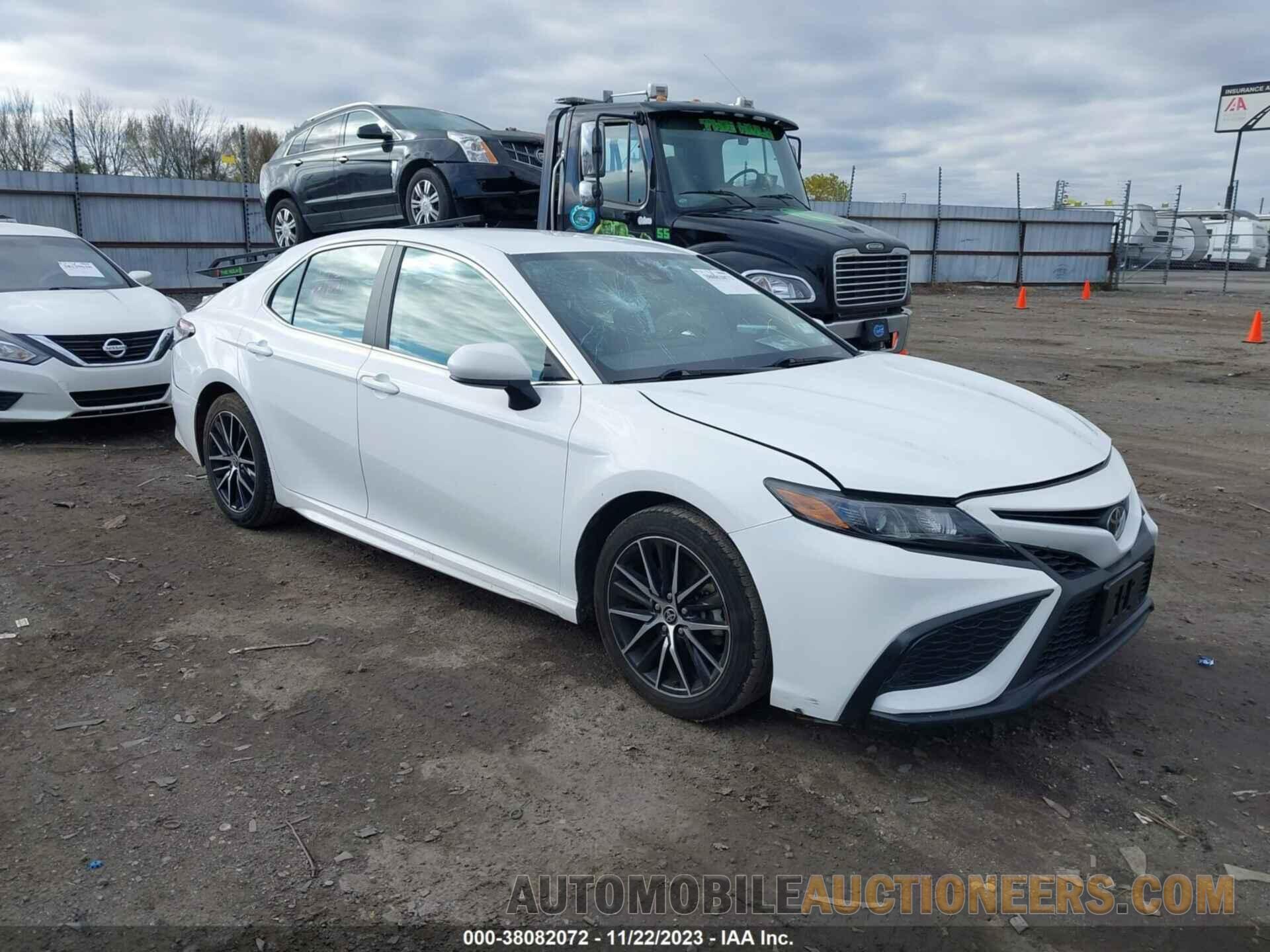 4T1G11AK7MU550923 TOYOTA CAMRY 2021