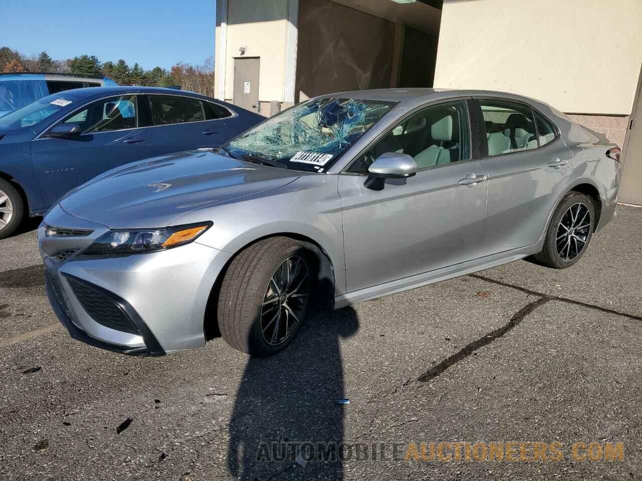 4T1G11AK7MU554860 TOYOTA CAMRY 2021