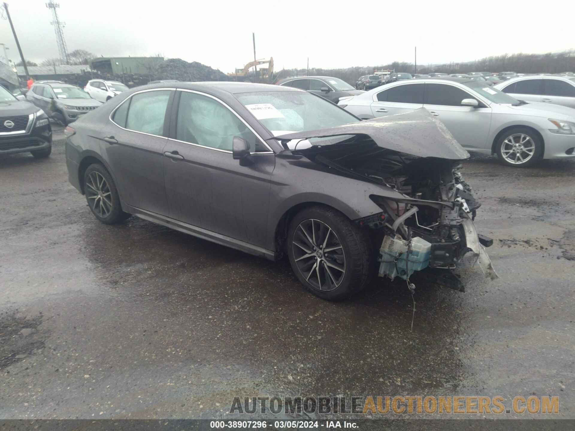 4T1G11AK7MU562795 TOYOTA CAMRY 2021