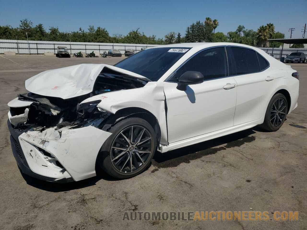 4T1G11AK7MU565650 TOYOTA CAMRY 2021