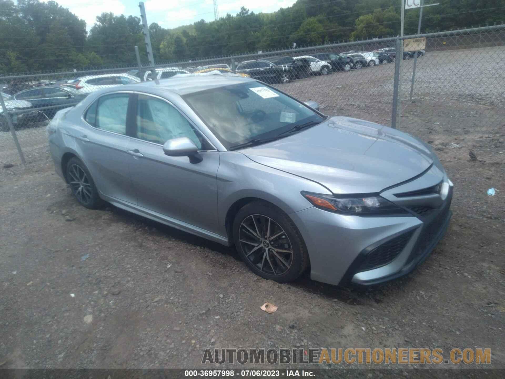 4T1G11AK7MU595571 TOYOTA CAMRY 2021